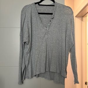 Aerie real soft medium gray flowy shirt